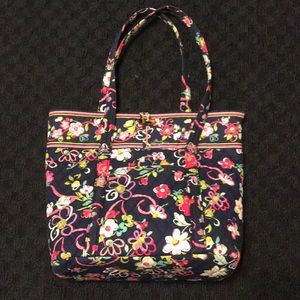 Vera Bradley tote bag